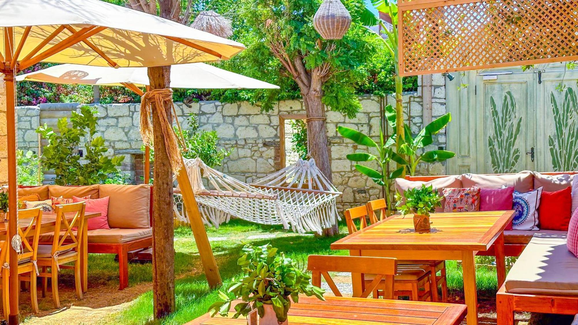 Banana Alacati Food & Stay - Adults Only المظهر الخارجي الصورة